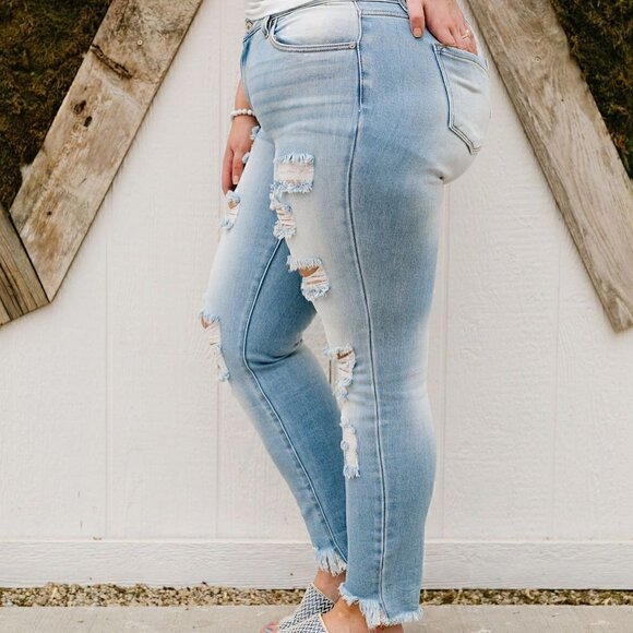 Kancan - Lighten Up Jeans - NWT - Picture 2 of 4